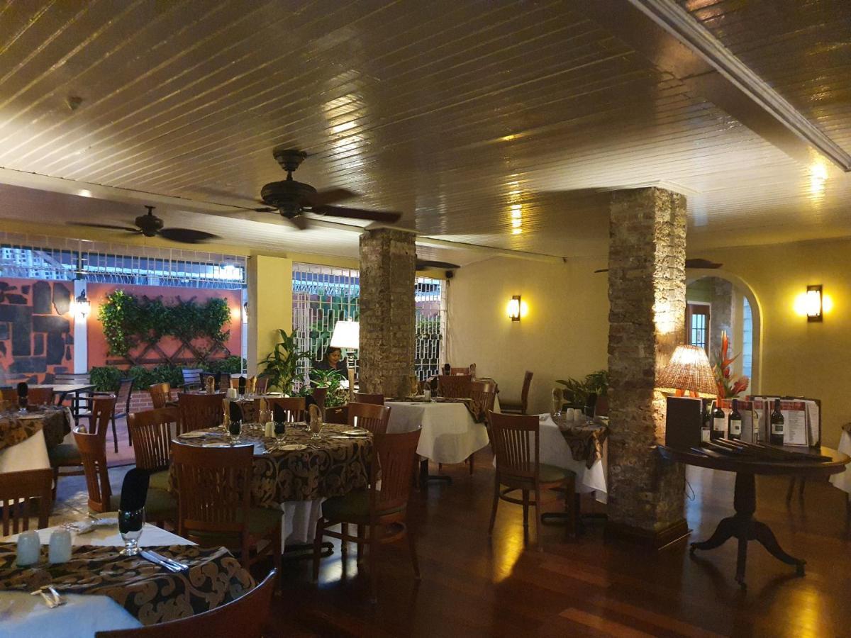 Cara Lodge Hotel Джорджтаун Экстерьер фото
